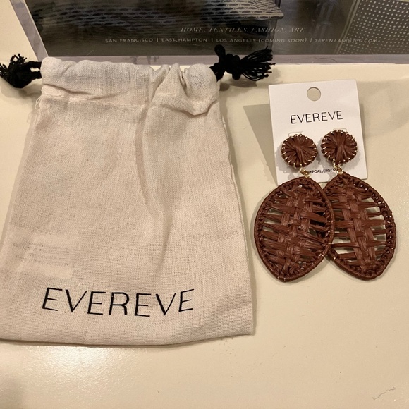 Evereve Stella Raffia Earrings NEW Sold out! - Picture 2 of 2